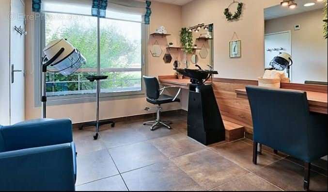 Appartement à LE REVEST-LES-EAUX