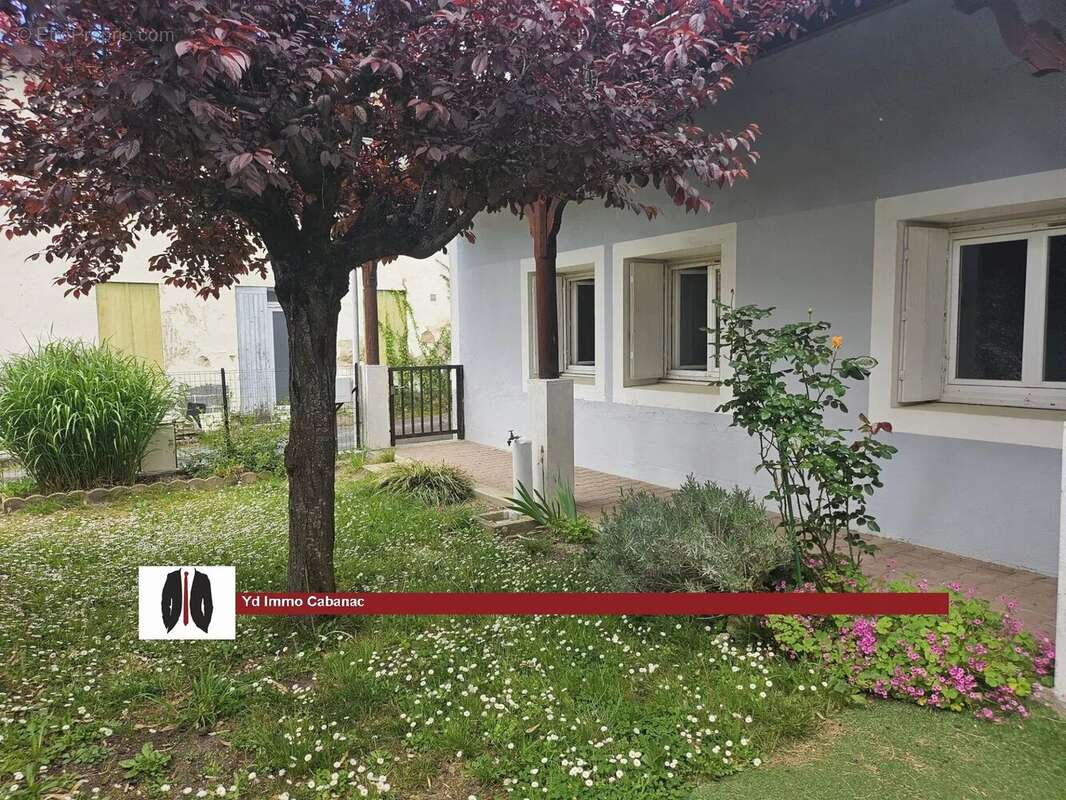 Maison à LANDIRAS