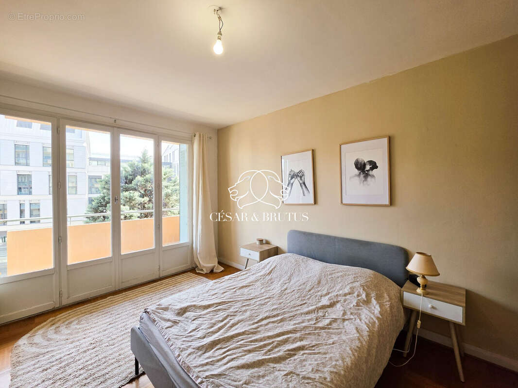 Appartement à LYON-8E