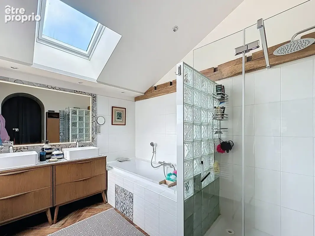 Maison 7 pièces 266 m² à vendre à Nay (64800) - photo 9