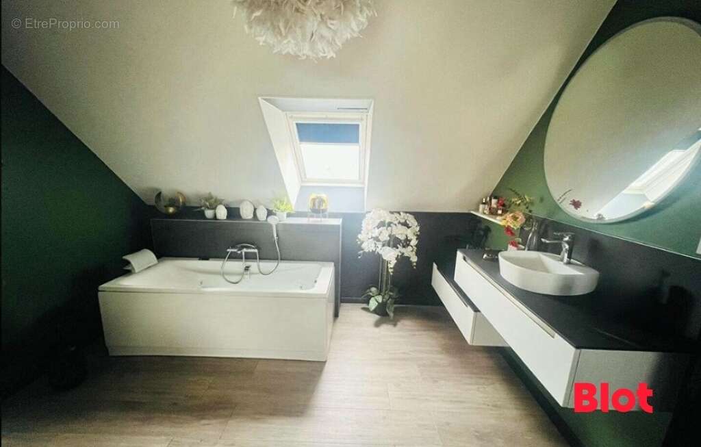 Maison à SAINT-M'HERVE