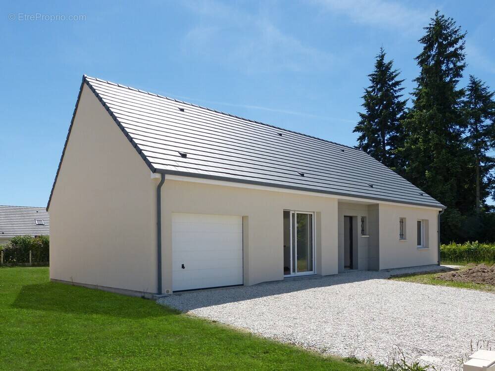 Maison à MERICOURT