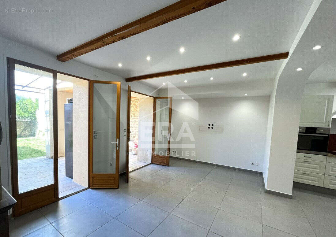Maison à MAZAN