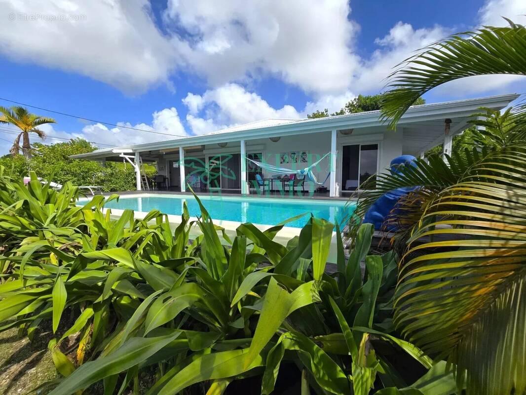 Maison à GRAND-BOURG