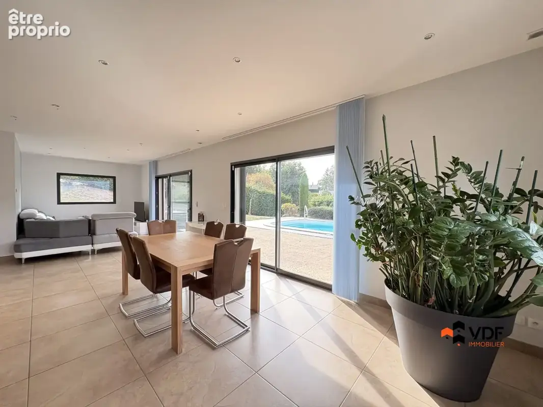 Maison 6 pièces 129 m² à vendre à Saint-Vincent-De-Boisset (42120) - photo 6