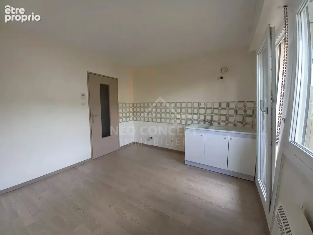 F4 avec parking privé à BISCHHEIM - photo 3