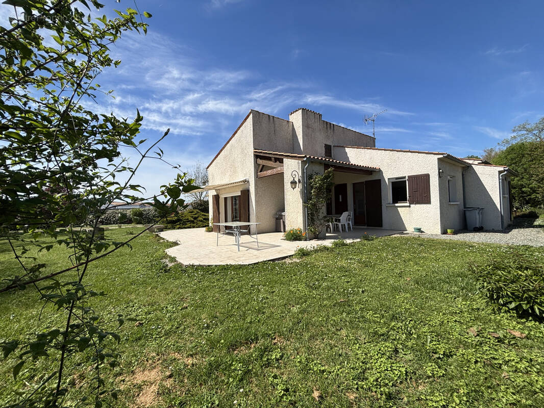 Maison à AIGREFEUILLE-D'AUNIS