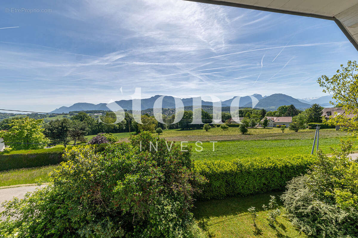 ST MARTIN DE BELLEVUE, Villa avec piscine et terrain arboré - photo 4