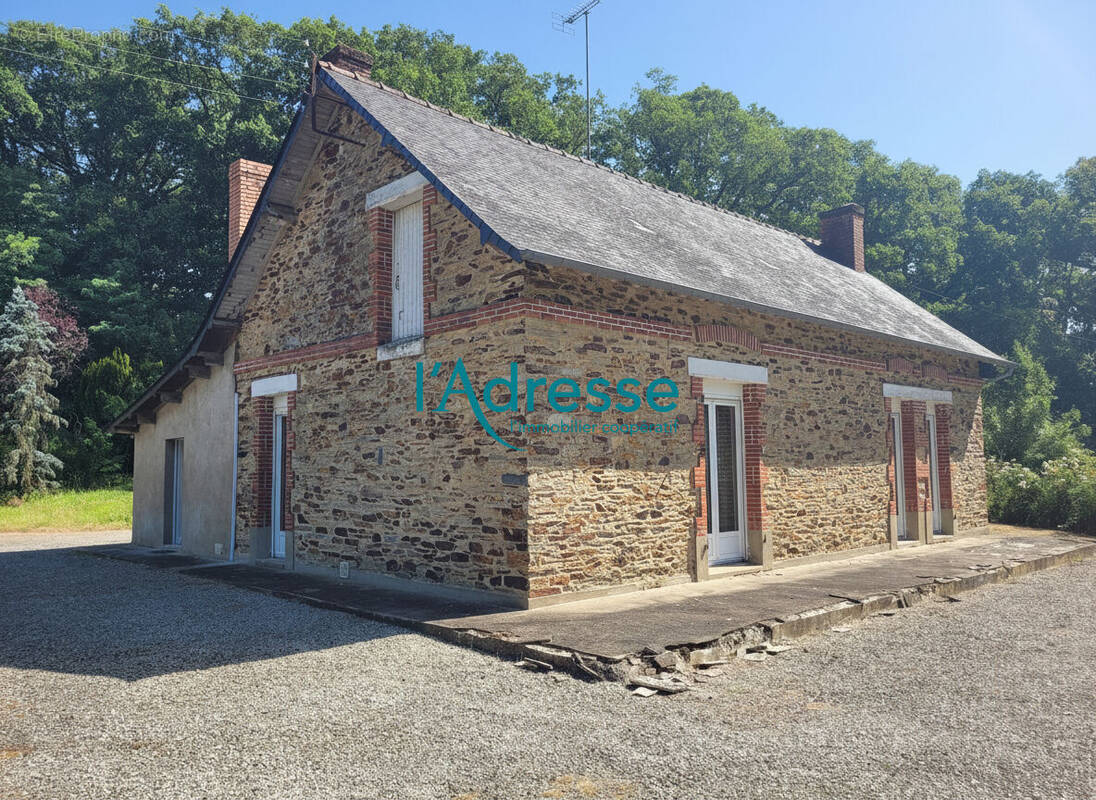 Maison à ROUGE