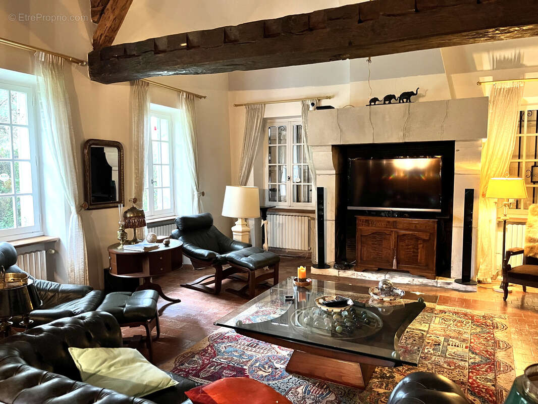 Maison à VIEILLES-MAISONS-SUR-JOUDRY