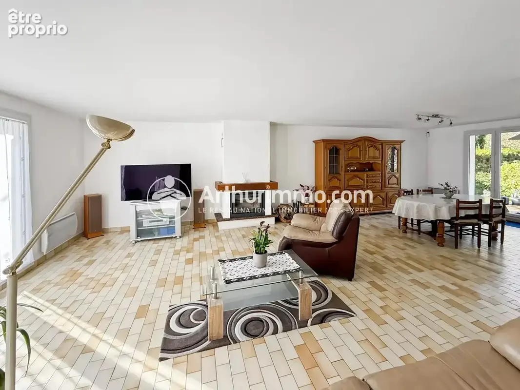 Maison de plain pied sur un vaste terrain en bordure de foret - photo 5