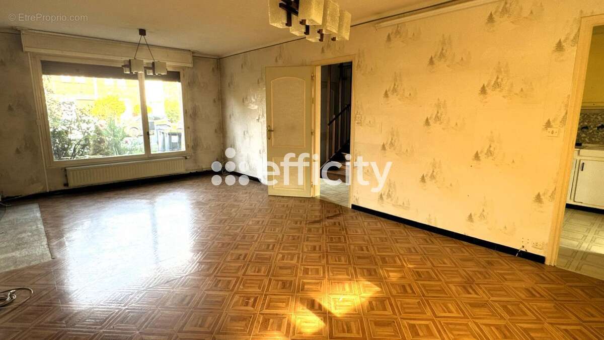 Maison à FACHES-THUMESNIL