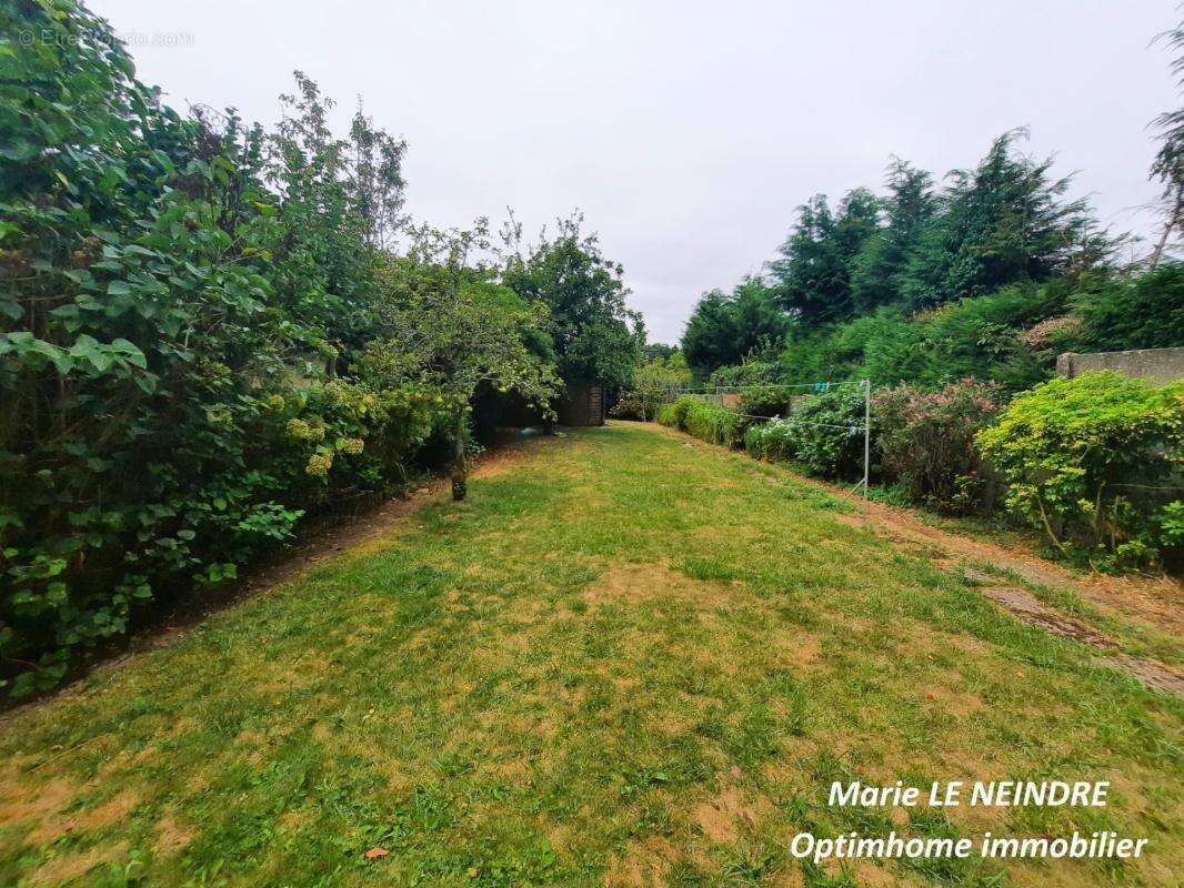 Ensemble Immobilier d'Exception – 3 Maisons & Jardin à Plussulien (22320) - photo 18