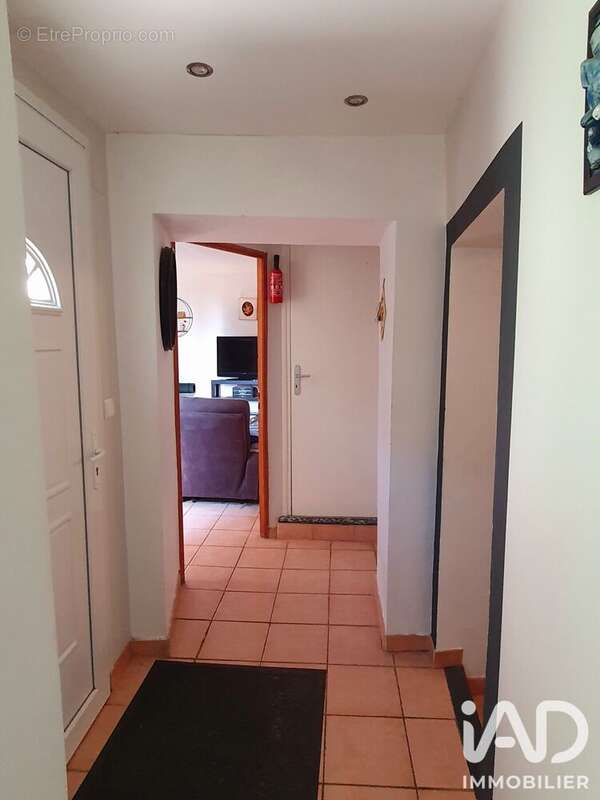 Photo 4