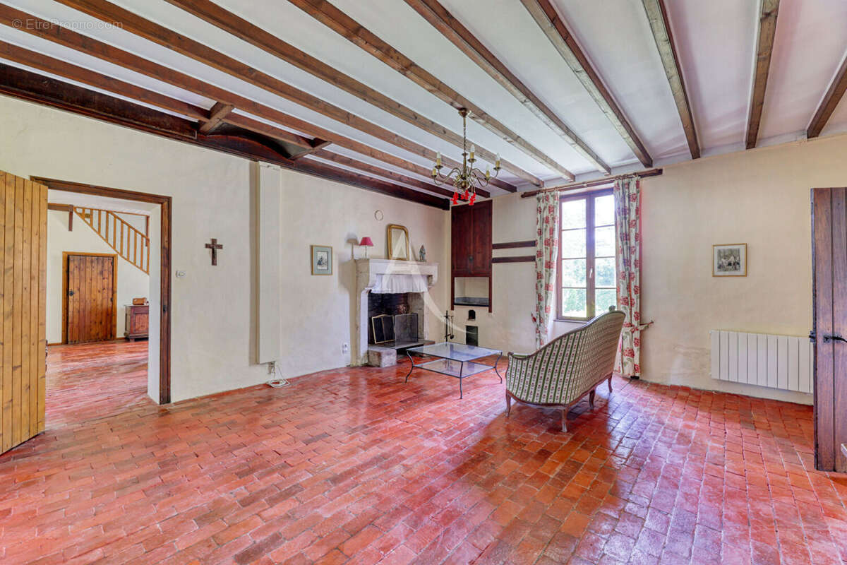 Maison à LES HERBIERS