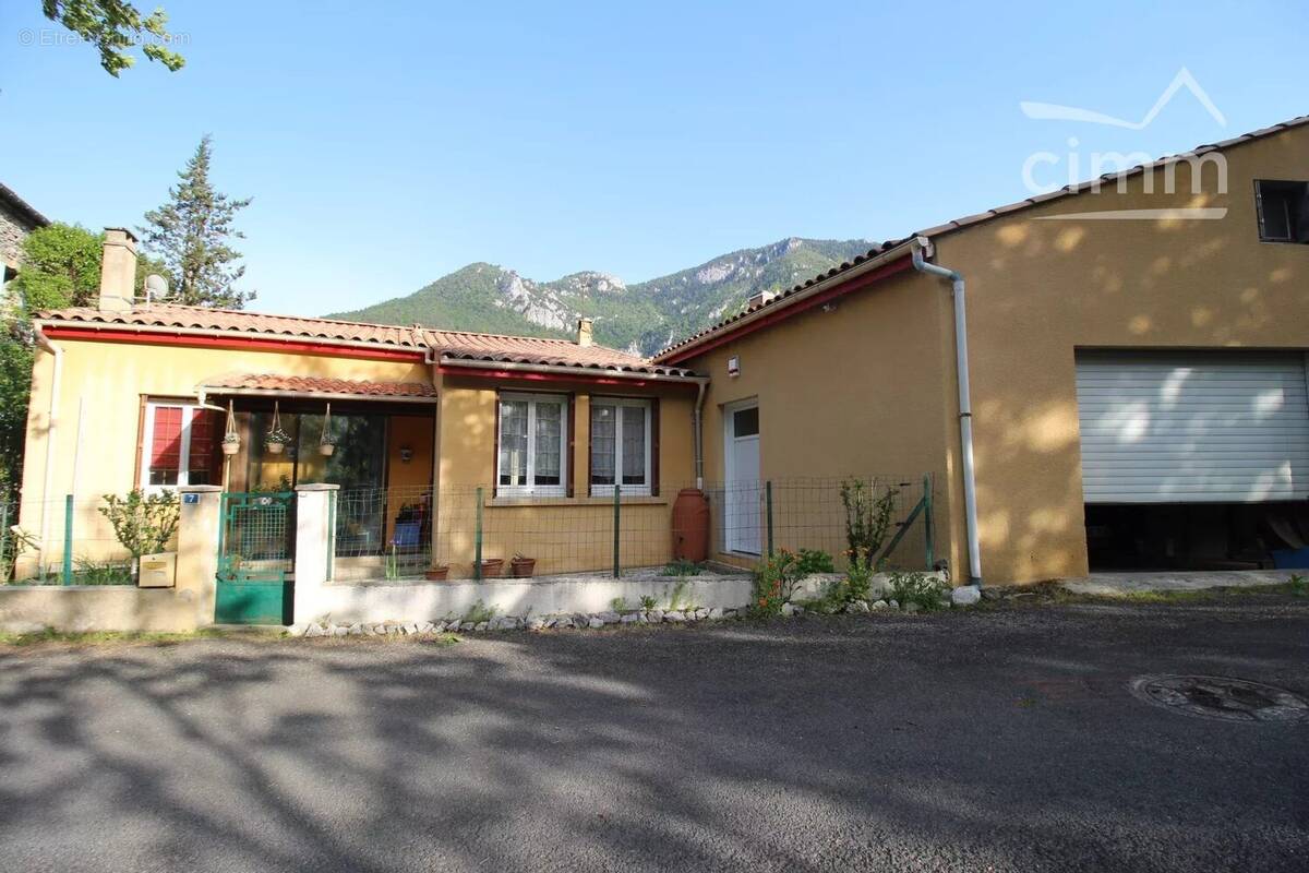 Maison à AXAT