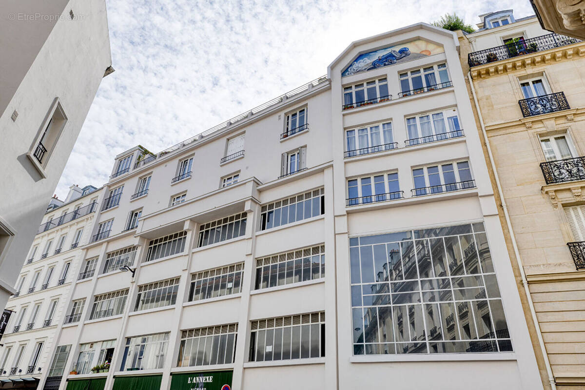 Appartement à PARIS-7E