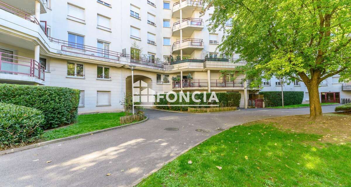 Appartement à ROSNY-SOUS-BOIS