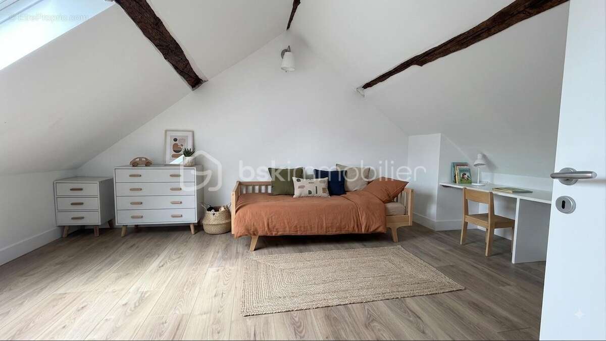 MONTREUIL Charmant appartement  62m2 au sol des années 30 avec terrasse - photo 5