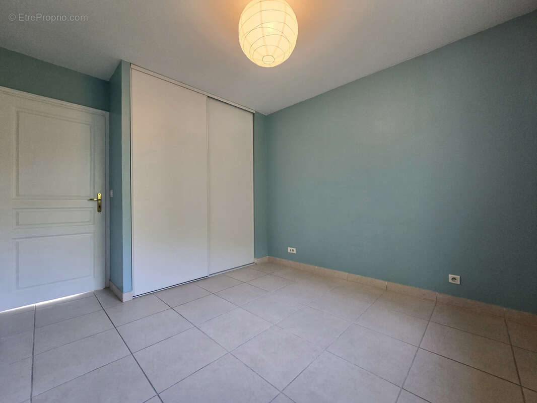 Appartement à LE PONTET