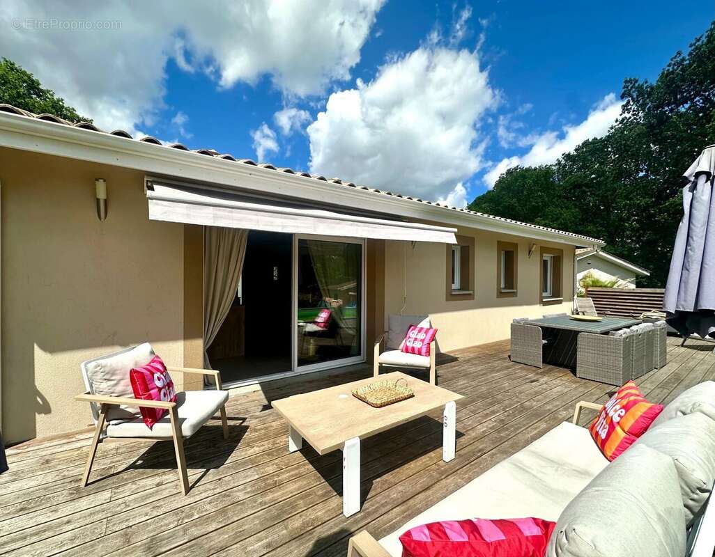Maison à HOSTENS
