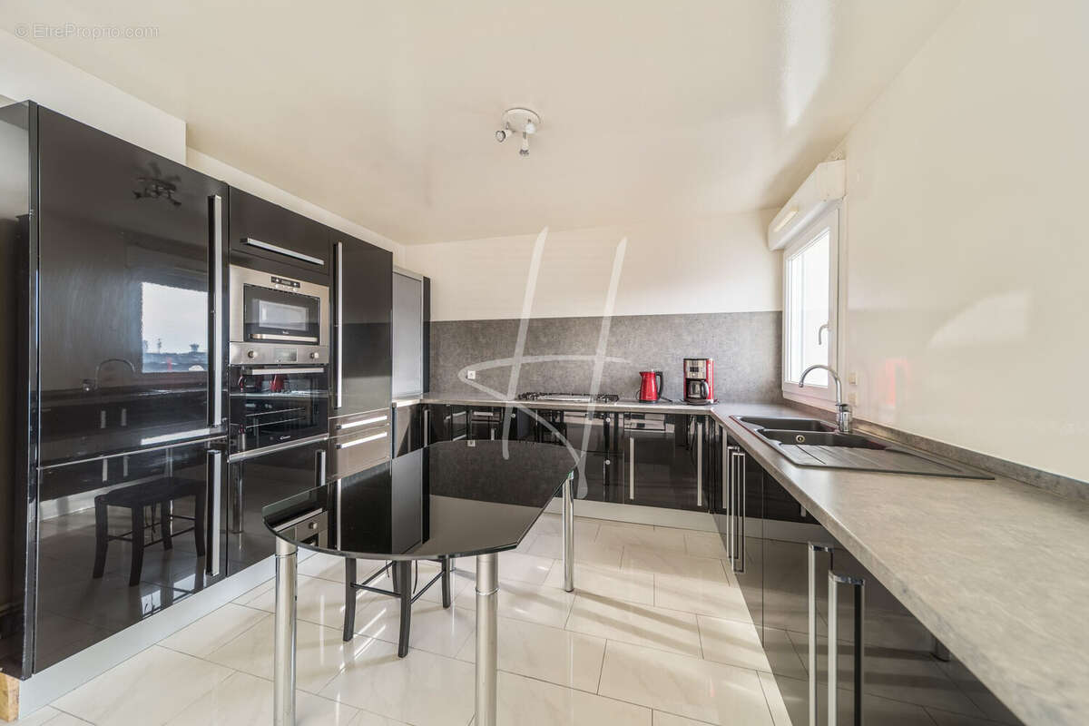Cuisine équipée - Appartement à METZ
