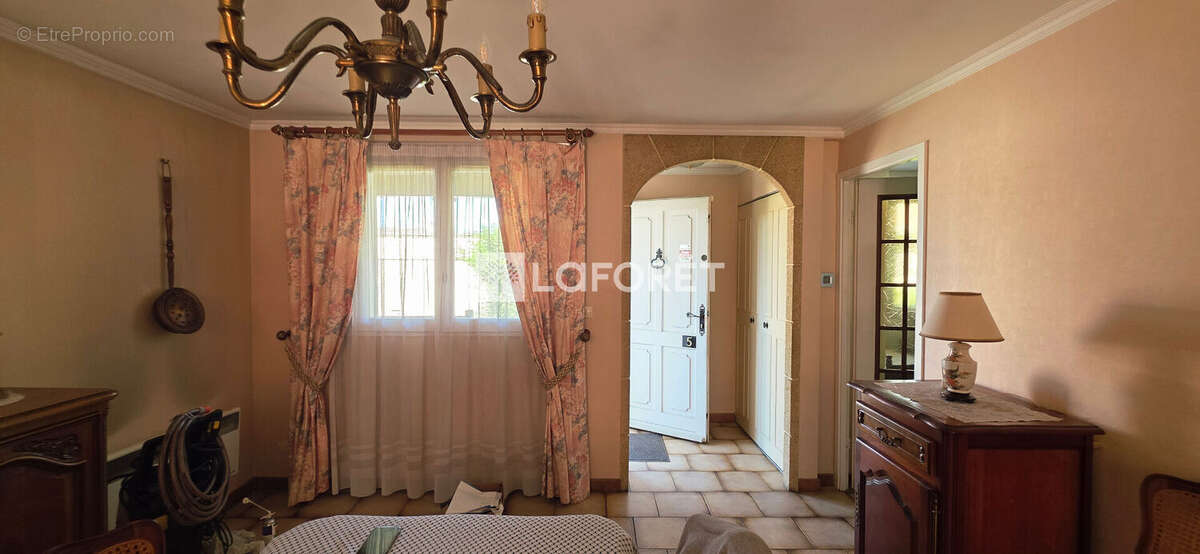 Maison à VILLETANEUSE