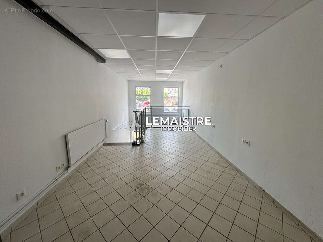Immeuble avec local + appartement Hyper Centre Bolbec - photo 5