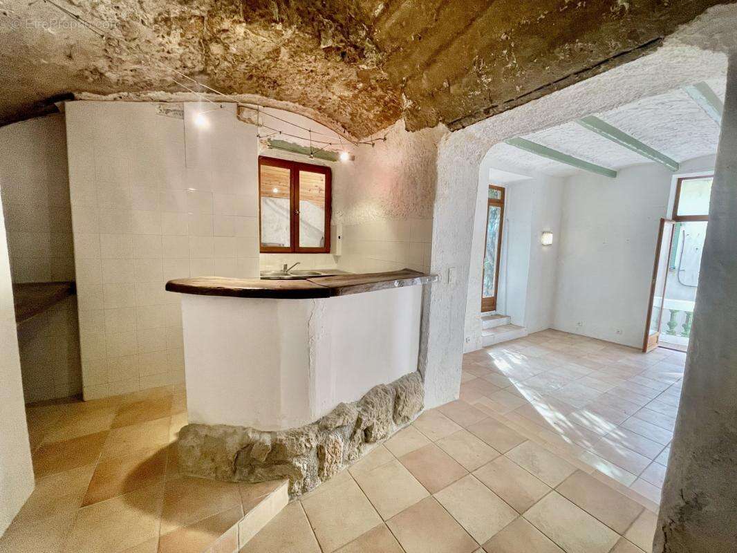 Appartement à ROQUEBRUNE-CAP-MARTIN