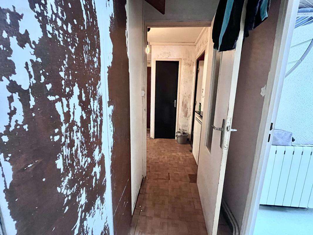 Appartement T3  de 61 m² à rénover, dans le secteur prisé du moulin à vent en rez-de-chaussée - photo 6