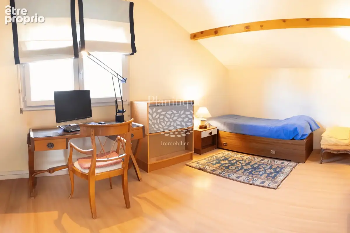 Une villa familiale 314 m2 utiles, 5 chambres, où il fait bon vivre, au fil des saisons. - photo 11