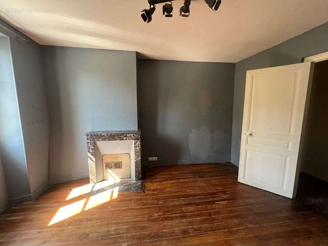 Appartement à HOUDAN