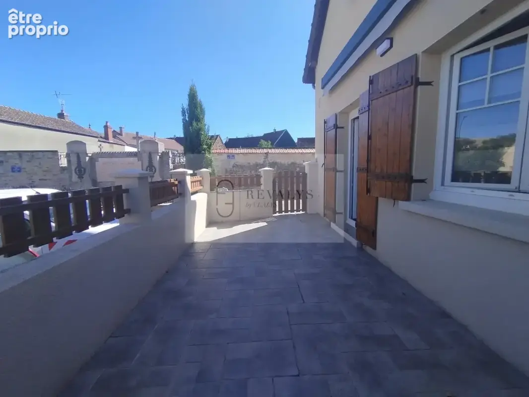 CURGY 71400 Maison rénovée 118 m2 6 pièces 3/4 chambres Terrasse Garage Cave Jardin - photo 4