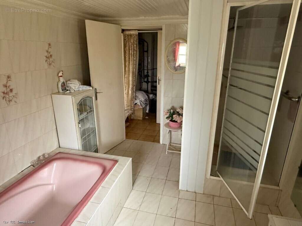 Maison à RUFFEC