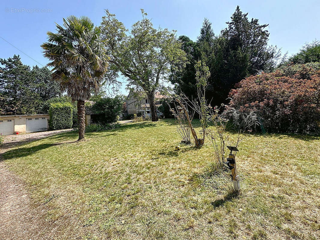 Maison à BIEVILLE-BEUVILLE