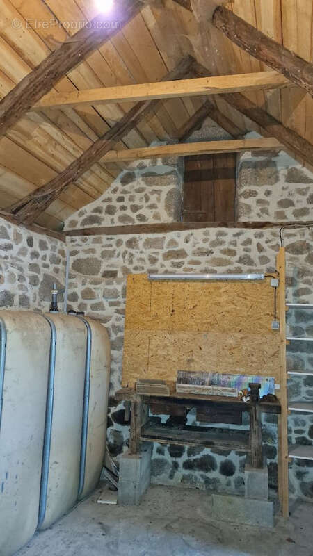 Maison à ENTRAYGUES-SUR-TRUYERE