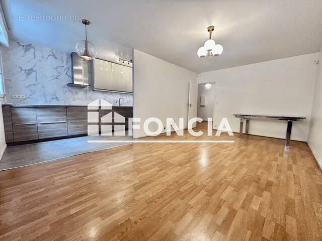 Appartement à LEVALLOIS-PERRET