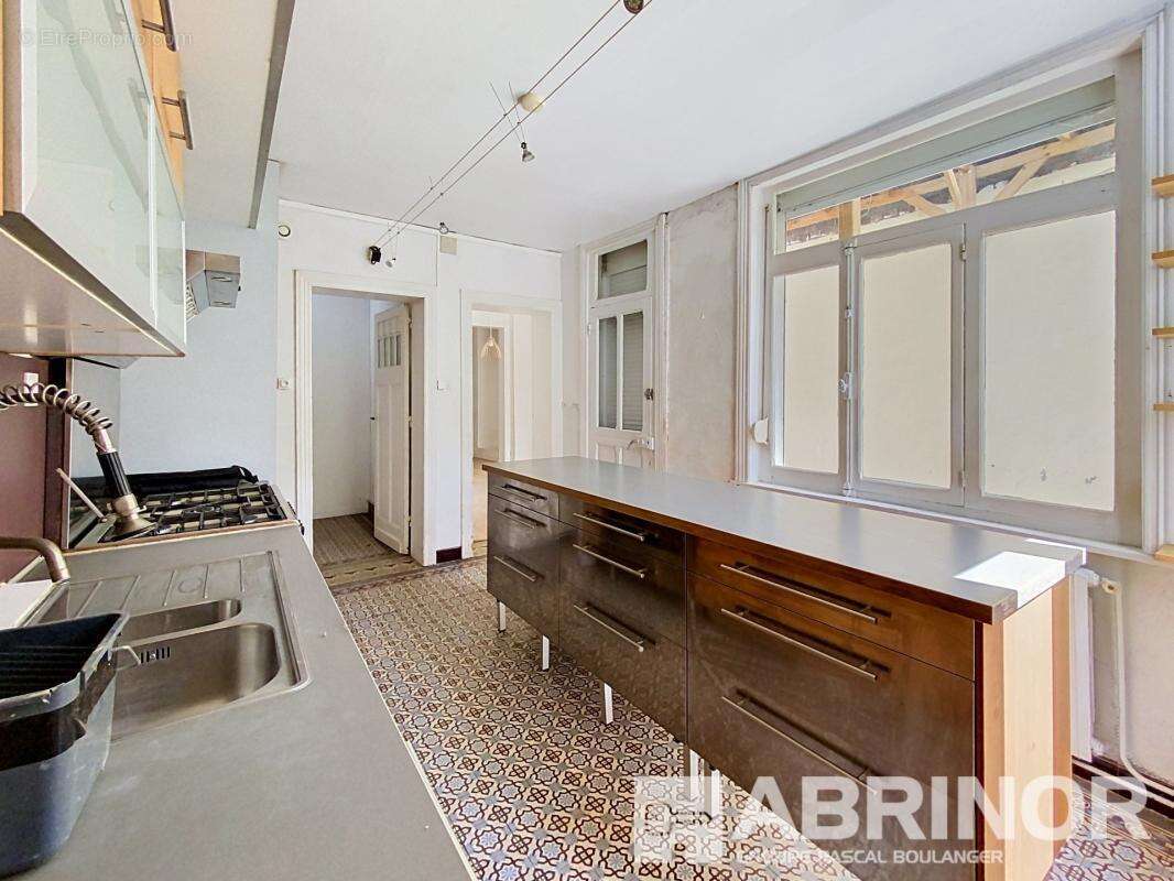 LILLE  Cormontaigne / Rue de la Bassée-  Belle Maison de ville avec jardin - photo 3