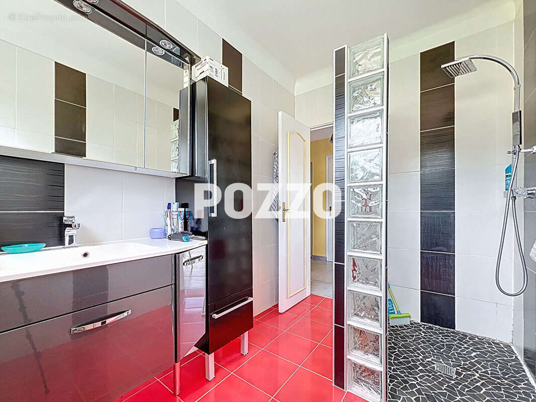 Maison à SAINT-HILAIRE-DU-HARCOUET