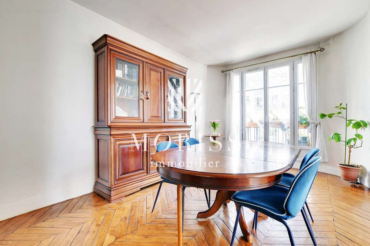 Appartement à PARIS-18E