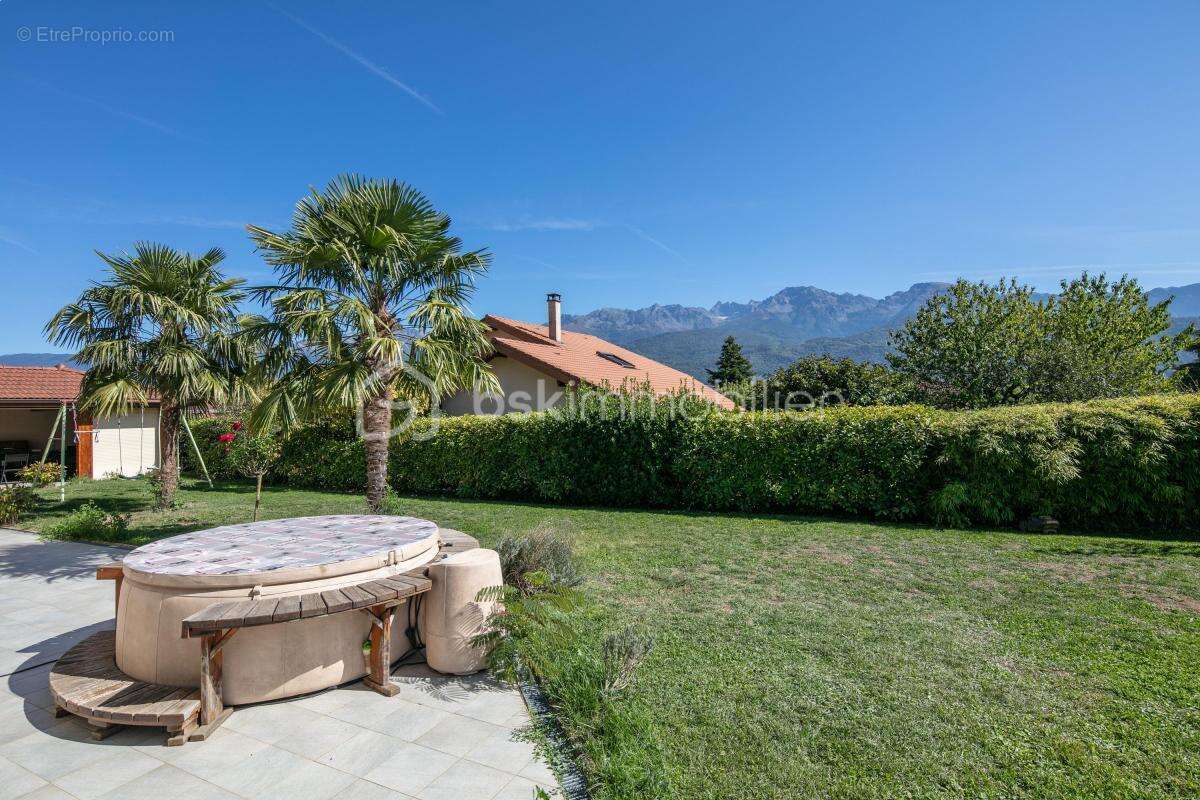 Maison à SAINT-ISMIER