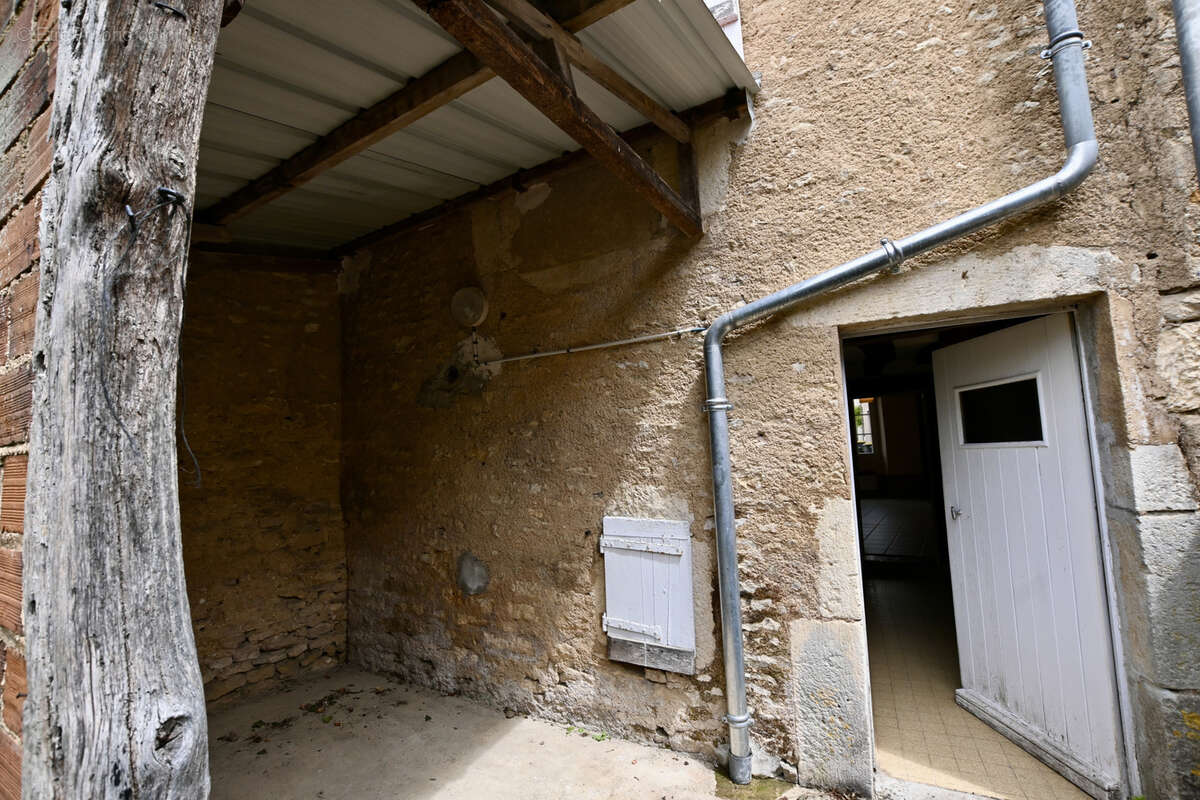Maison à L'ISLE-SUR-SEREIN