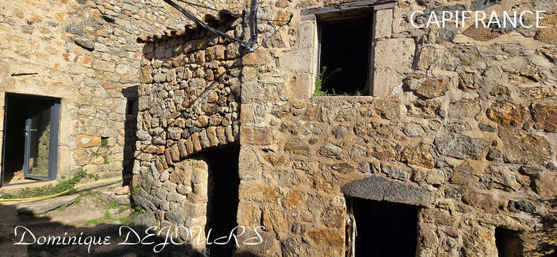Maison à SAINT-MAURICE-EN-CHALENCON