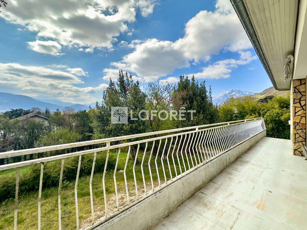 Maison à LA TRONCHE