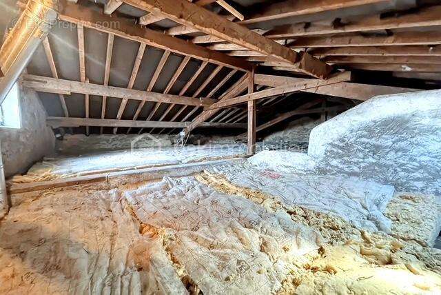 Maison à OLLAINVILLE