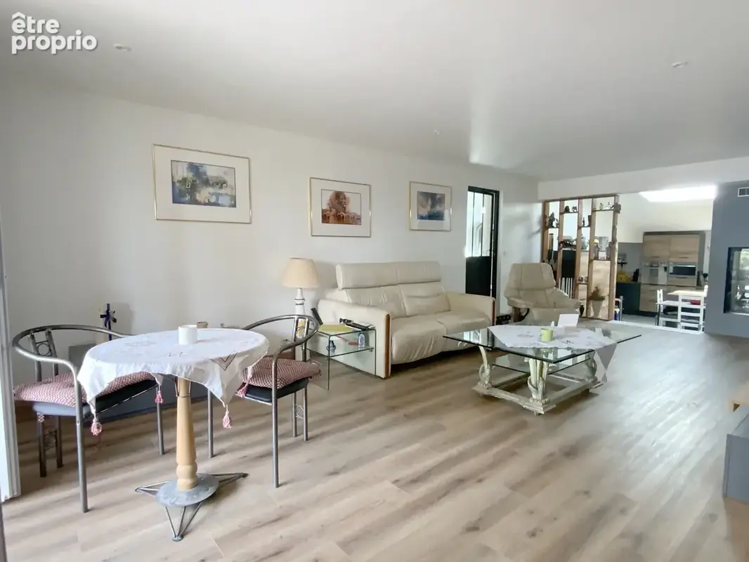Villa plain pied sur 1000 m2 de terrain avec piscine. - photo 14