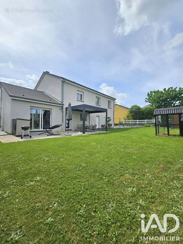 Photo 1 - Maison à LEXY