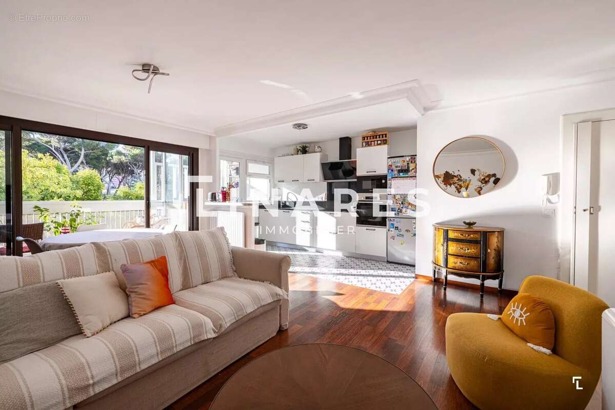 Appartement à MARSEILLE-9E