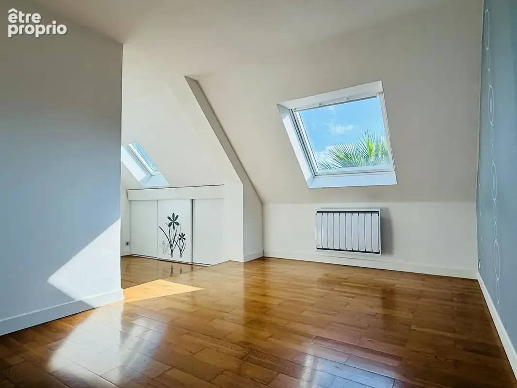Maison familliale avec 1200 m2 de terrain - photo 11