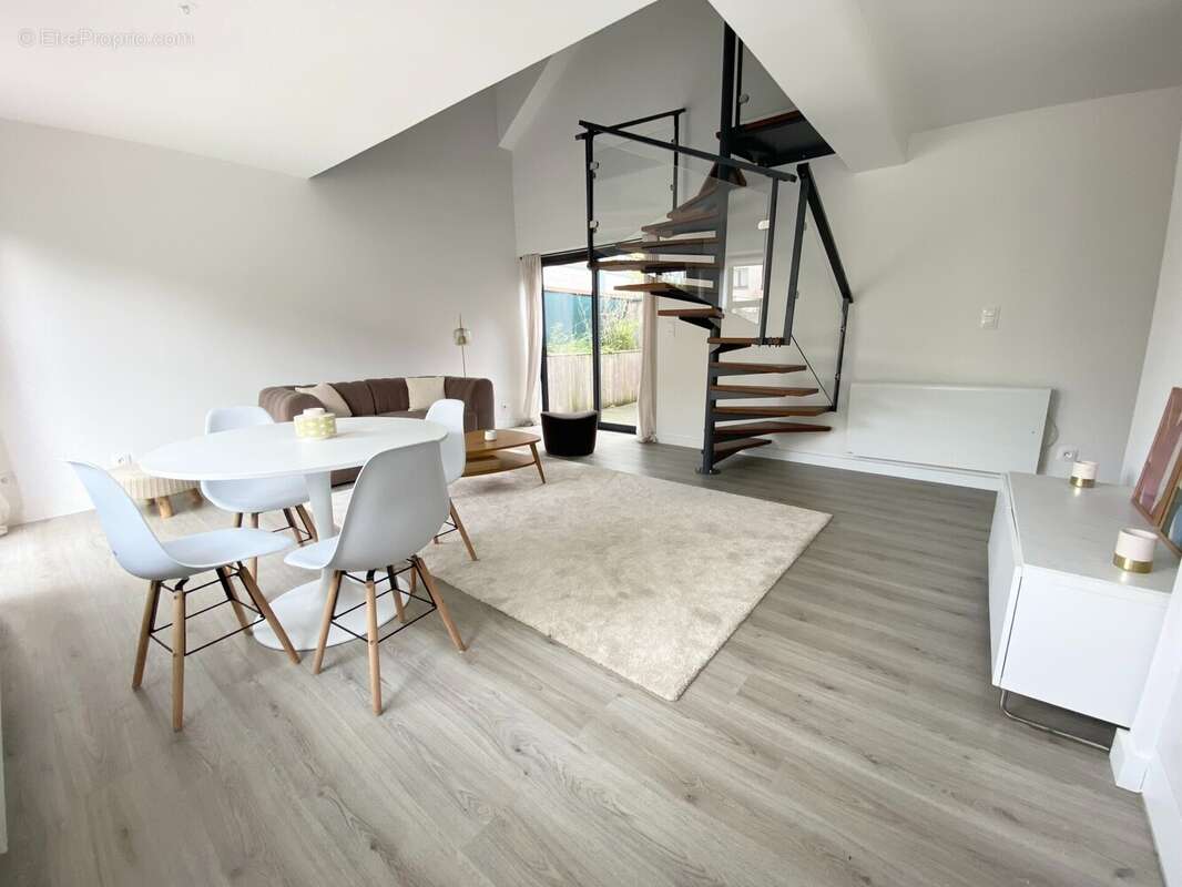 Appartement à CROIX